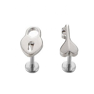 Piercing chave + cadeado - Titânio ( par)