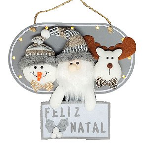 Placa Madeira Iluminada LED Trio Bonecos Pelúcia Feliz Natal Cinza 28cm - Master Christmas