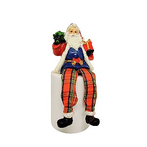 Papai Noel Decorativo Resina Sentado Calça Xadrez 18cm - Nataluz