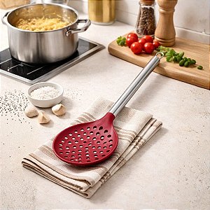 Escumadeira de Silicone Cozinha Vinho Bordô Cabo Inox Elite Premium 34cm