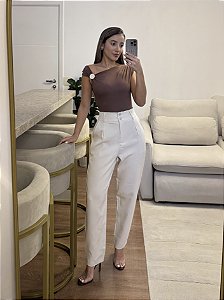 Calça Cenoura Off White