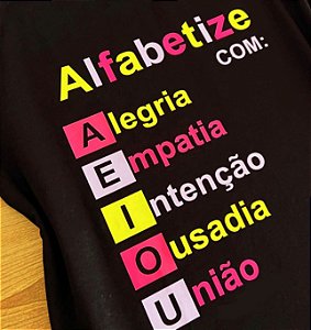 Blusinha Educação