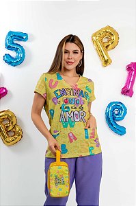 Bata com bolso Educação