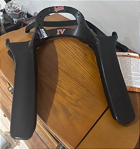 Hans IV protetor cervical