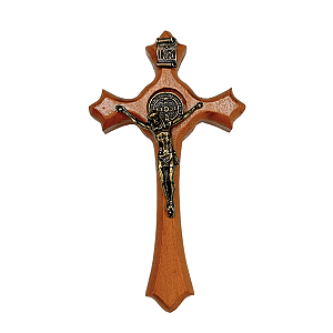 Crucifixo da Medalha de São Bento em Madeira de Demolição Envernizado - 9,5cm