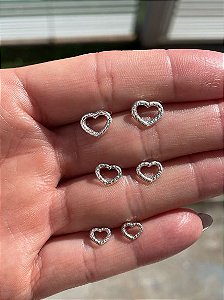 Trio de Brincos de coração vazado - PRATA 925