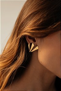 Brinco Coração Plissado Banho de Ouro 18 k