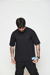 OVERSIZED PRETA BÁSICA