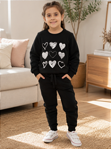 Conjunto Infantil Feminino Preto de Corações em Moletom peluciado