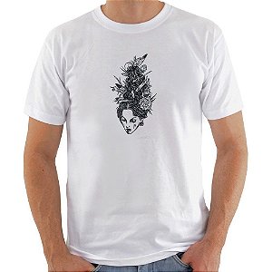 Camiseta Basica Nerderia e Lojaria cabelo com rosas Branca