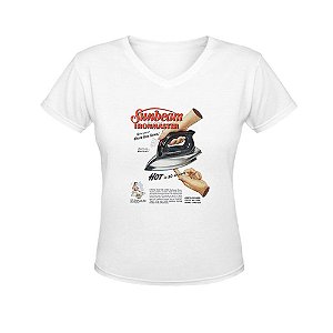 Camiseta Gola V Nerderia e Lojaria ferro retro BRANCA