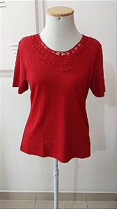 Blusa canelada de renda