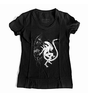 Camiseta Feminina Alien