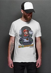 Camiseta Masculina  Super Mario Enganador - Nerd e Geek - Presentes Criativos