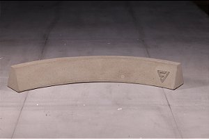 CURB CURVO