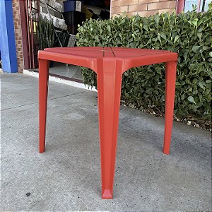 Mesa Quadrada Plástica Empilhável