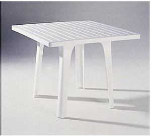 Mesa Quadrada Plástica Sírio