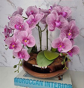 Arranjo Com 4 Orquídeas Violeta Vaso Cobre 28cm