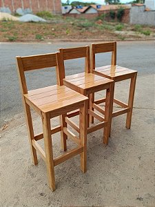 CADEIRA BANQUETA DE MADEIRA