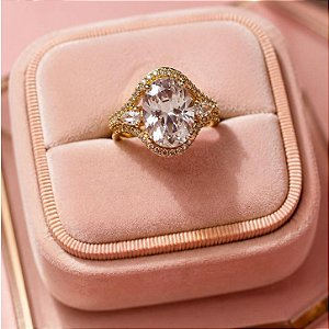Anel Oval Cravejado Luxo
