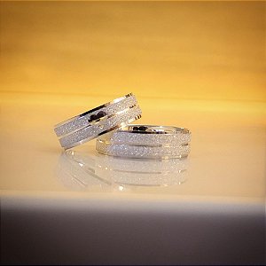 ALIANÇA DE NAMORO EM PRATA ESTERLINA - CORAÇÃO VAZADO