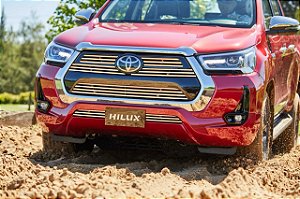 Sobre grade Hilux 2021 Flat em inox 7 peças Darta