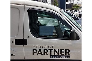 Calha chuva Peugeot Partner acrilica TG Poli