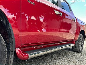 Estribo Titano personalizado com friso em Inox
