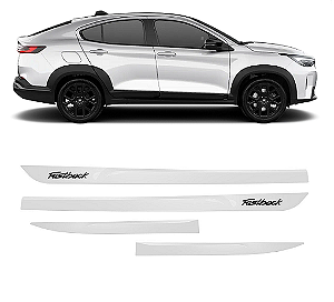 Friso Fastback com emblema preto pintado cor branco banchisa