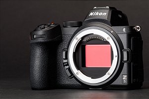 Nikon Z5 Corpo Mirrorless só (Corpo)