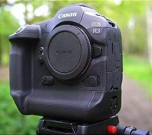 Câmera Canon EOS R3 (corpo)