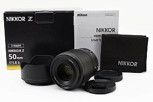 Câmera Digital Mirrorless Nikon Z6 II com lente 24-70mm f/4 Câmera Digital Mirrorless Nikon Z6 II com lente 24-70mm f/4