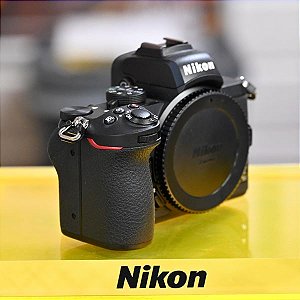 Câmera Nikon Z50 II Mirrorless (corpo