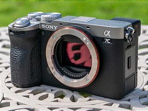 Câmera Sony a7C II Mirrorless ( corpo )