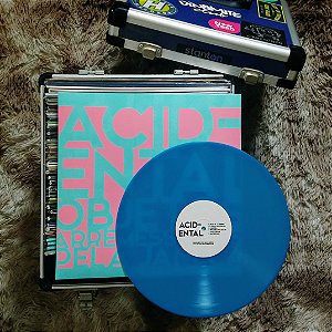 ACIDENTAL "OBJETOS ARREMESSADOS PELA JANELA" VINIL 12" AZUL