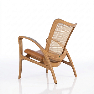 Poltrona Assinada ÂNIMA em Madeira, Telinha e Couro La Paz Camel