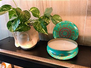 Vela Aromática na Lata Decorada Grande