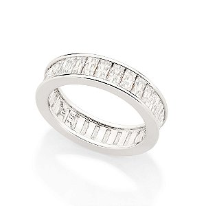 Meia Aliança Rommanel Cravejada Por 26 Zircônias Baguetes De 2X4 Mm  (A Quantidade De Zircônias Pode Variar Dependendo D