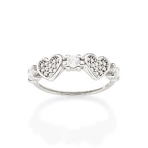 Anel Skinny Com Dois Corações Cravejados Por 26 Zircônias De 1,0 Mm Intercalados Por 3 Zircônias De 3,0 Mm,