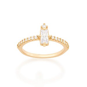 Anel Rommanel "Skinny Ring" Cravejado Por 16 Zircônias De 1,25 Mm, 1 Zircônia De 2,00 Mm E 1 Zircônia Retangular De 3X7