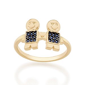 Anel Rommanel Dois Meninos No Centro, Cravejados Por 16 Zircônias De 1,0 Mm, Com Aplicação De Rhodium Negro