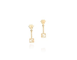 Brinco Rommanel Com Base Quadrada  Composto Por Fio De Elo Português Com Cristal Quadrado 6X6Mm Na Ponta Med 2,80Cm