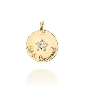 Pingente Rommanel Medalha Composto Por Estrela Cravejada Por 5 Zircônias De 1,25 Mm E 1 Zircônia De 1,50 Mm, Com Escrita
