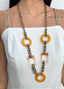 Colar Longo Banhado com Resina