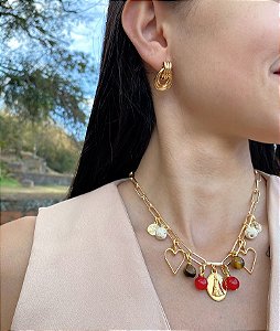Colar Nossa Senhora Banhado com Pingentes em Pedras Naturais