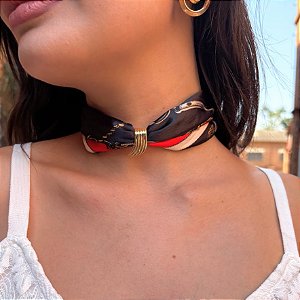 Colar Lenço Vermelho com Passante Assimétrico