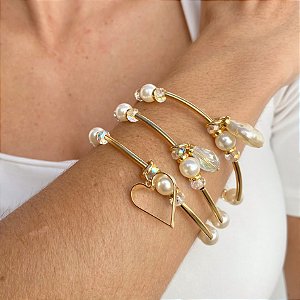 Pulseira Três Voltas em Pérolas e Cristais em Vidro
