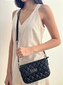 Bolsa Pequena Preta com Corrente Grafite