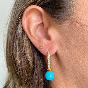 Brinco Gancho em Zircônias com Howlita Azul