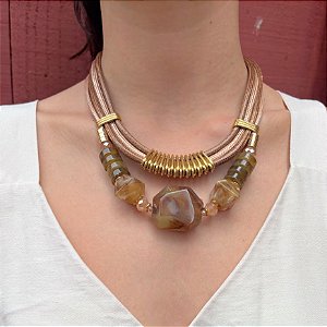 Maxi Colar Nude e Marrom com Peças em Resina Mesclada